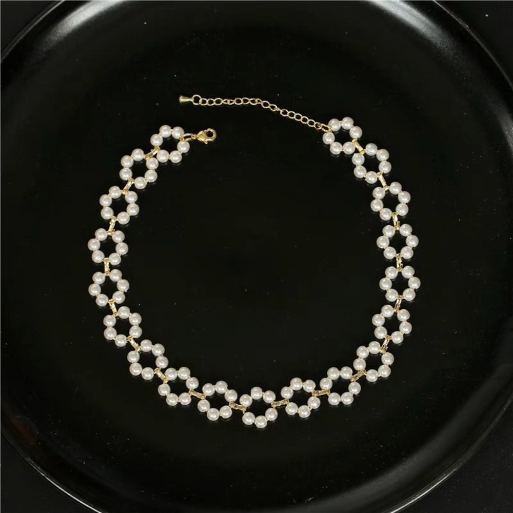 Pearl choker necklace NEW